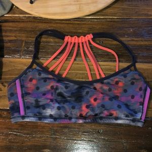 Lululemon sports bra